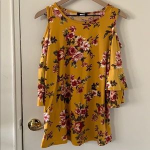 Cold shoulder floral top